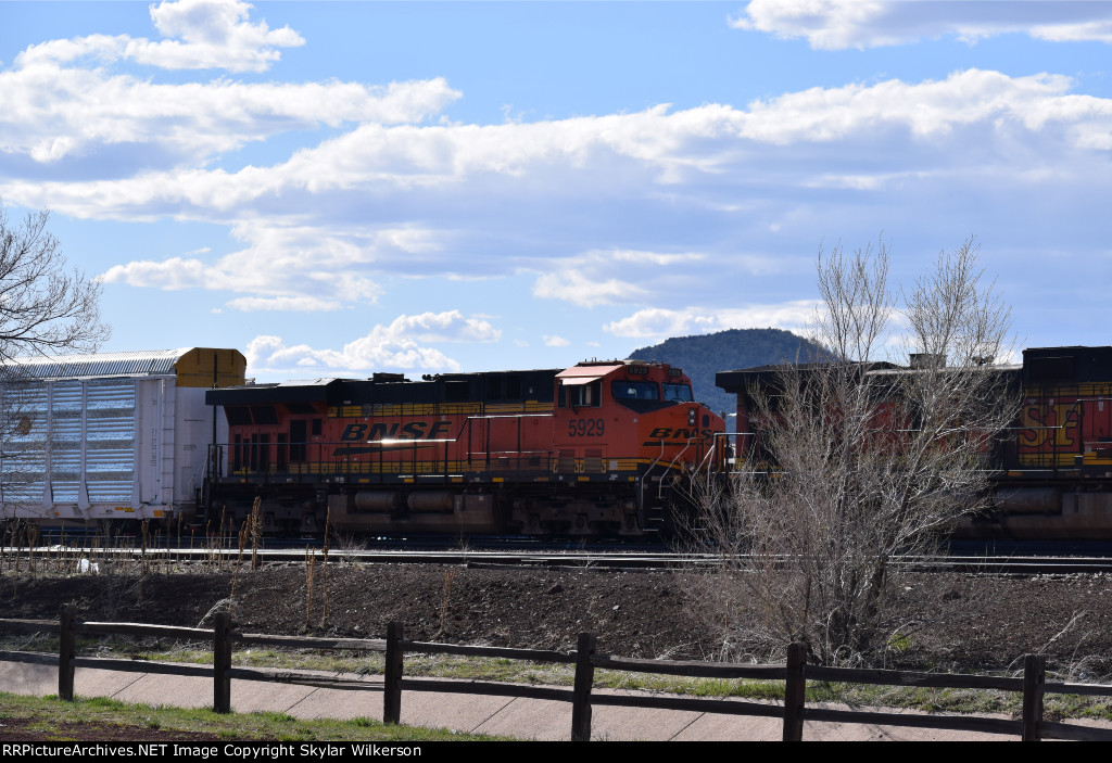 BNSF 5929